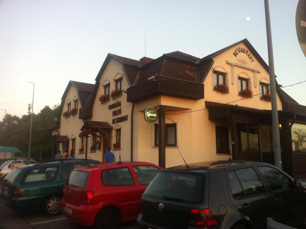 Panorama Panzio Bed and Breakfast Tatabánya Εξωτερικό φωτογραφία